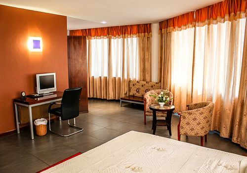 Maxlot Hotel Acra Exterior foto